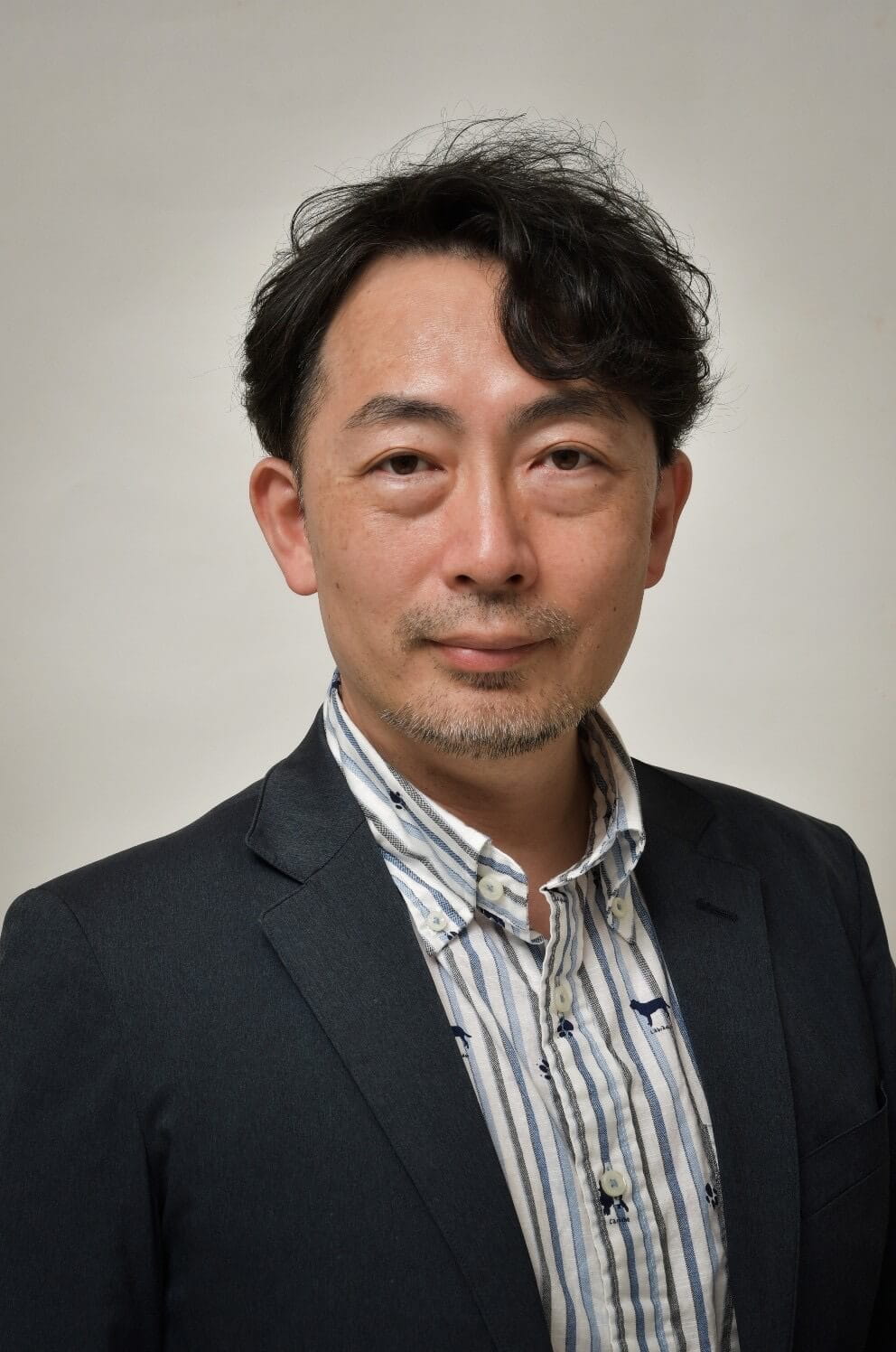 獣医師の徳本一義先生